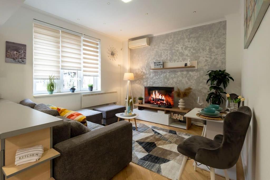 Train 23 Apartment Beograd Bagian luar foto